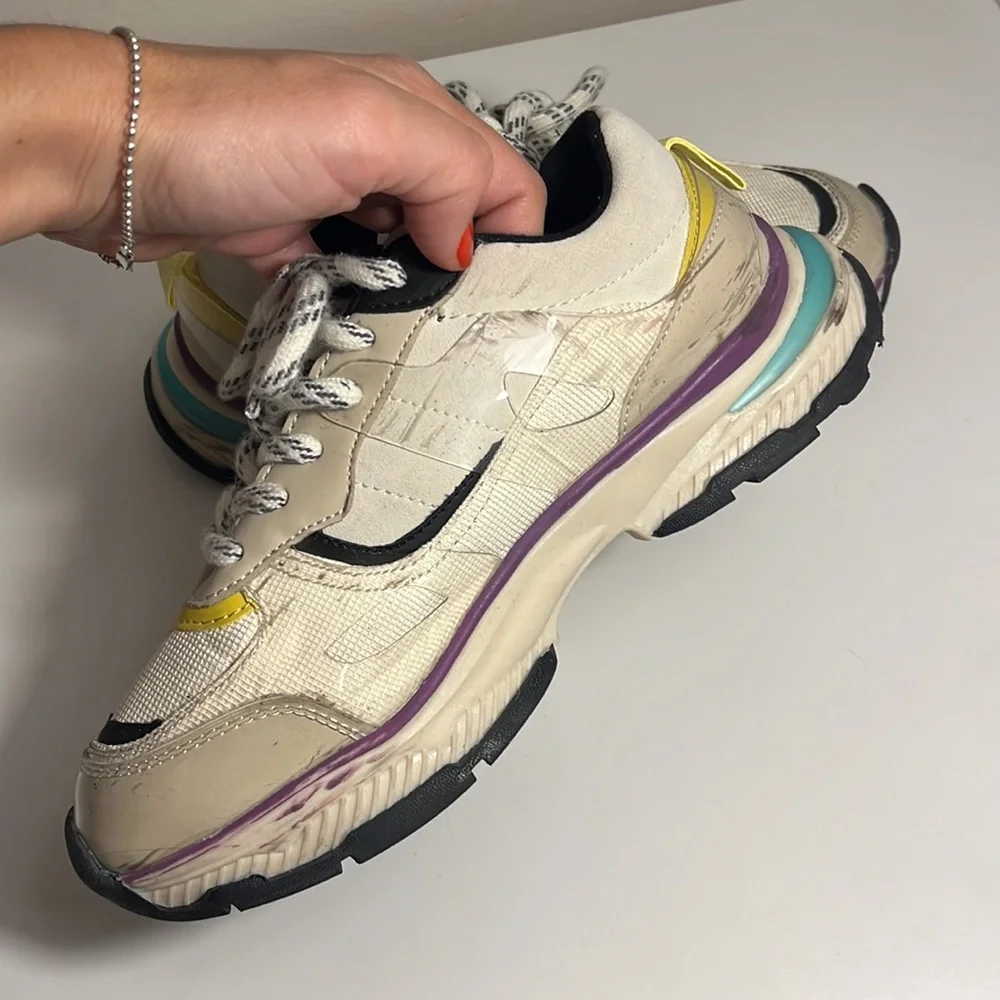 Zara‎ sneakers